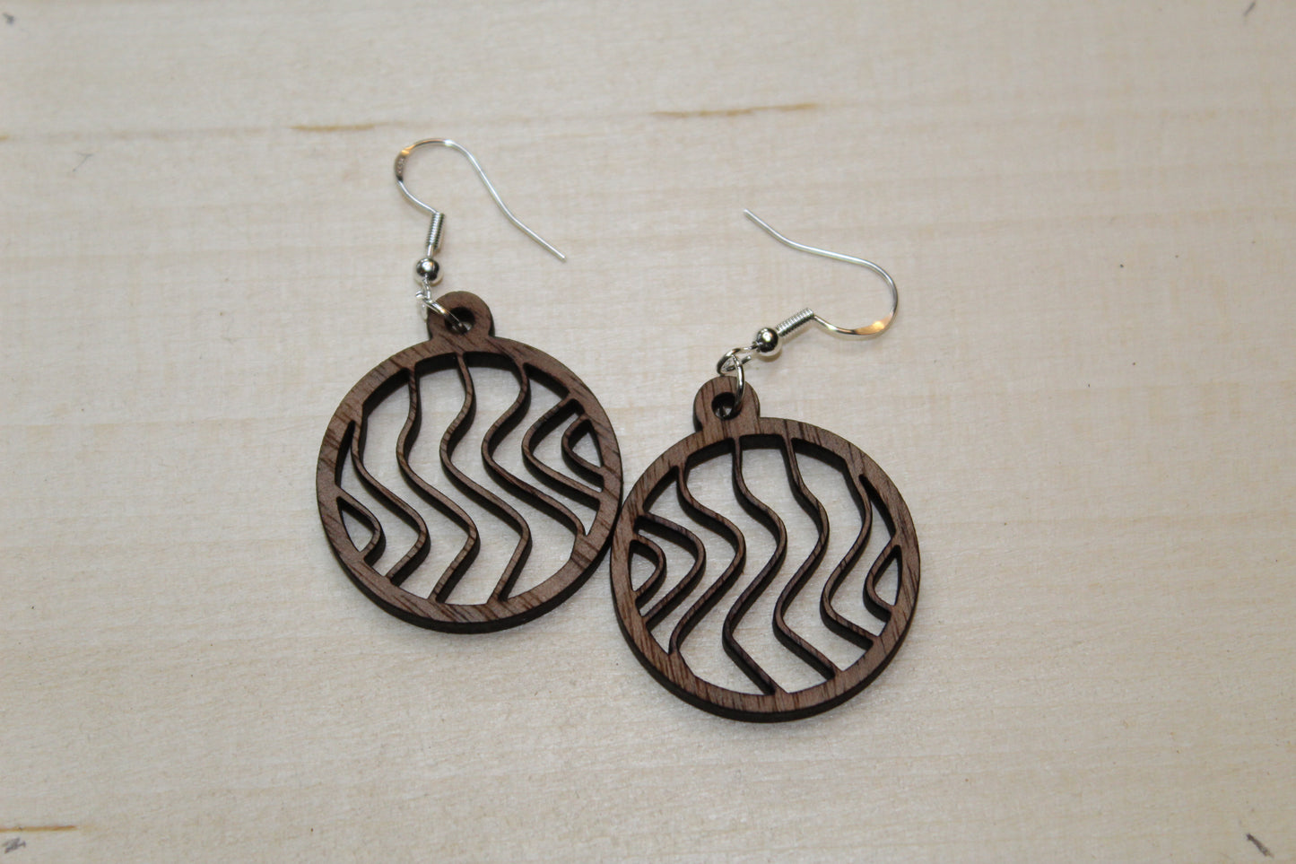 Wavy Circle Dangle Earrings