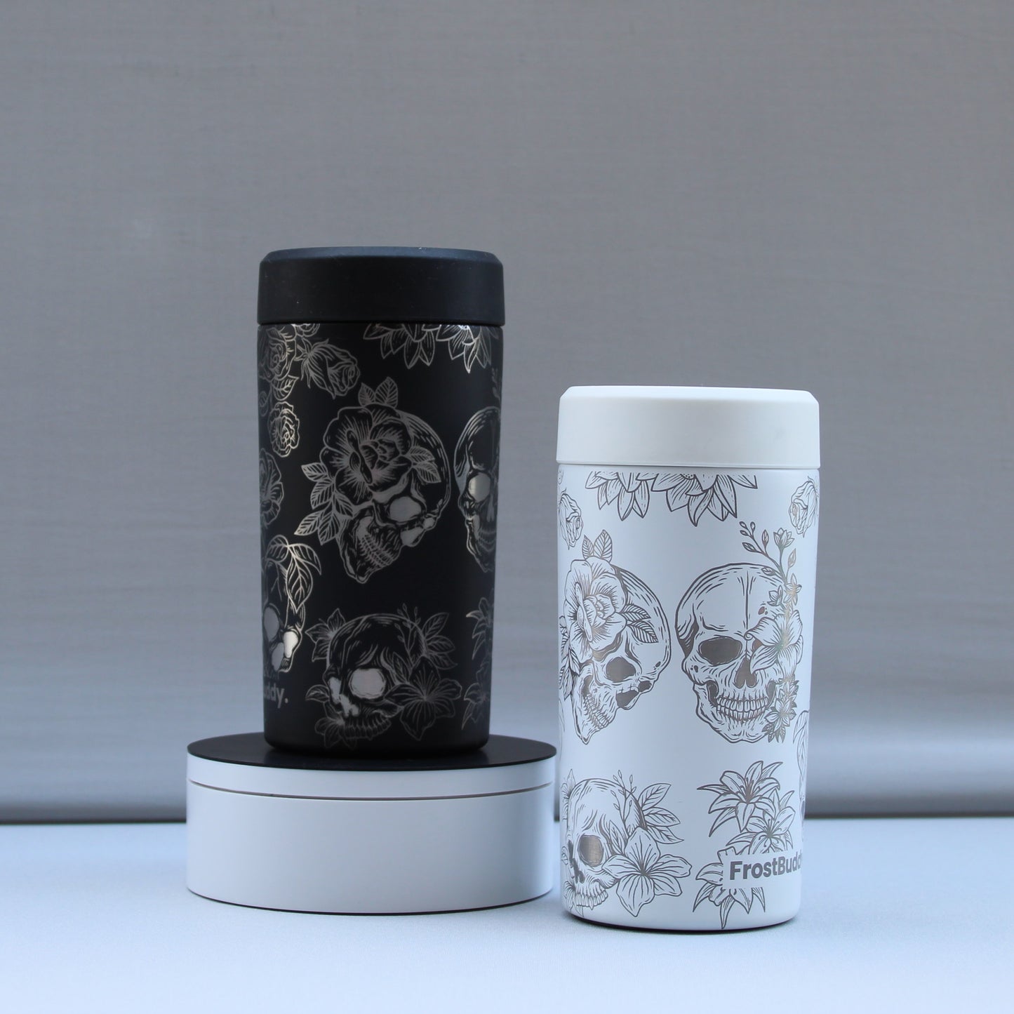 Skulls and Roses Frost Buddy Can Cooler Full Wrap Engrave