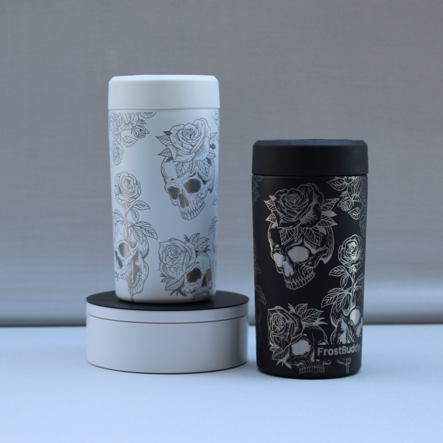 Skulls and Roses Frost Buddy Can Cooler Full Wrap Engrave